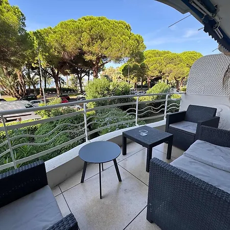 A071 - Spacieux Sur La Croisette * Cannes
